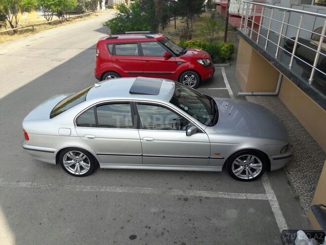 BMW 528 1999, 350,000 km - 2.8 l - Sumqayıt