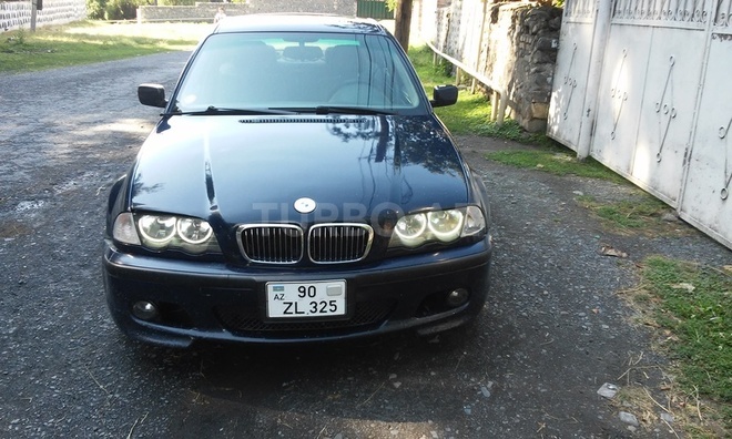 BMW 323 1999, 282,000 km - 2.5 l - Zaqatala