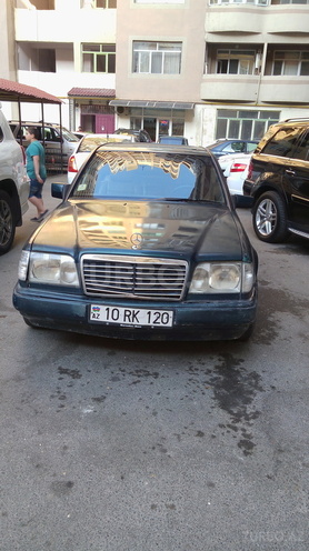 Mercedes E 280 1995, 300,960 km - 2.8 l - Bakı