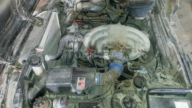 BMW 525 1988, 2,879,899 km - 0.3 l - Salyan