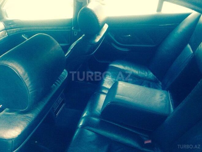 BMW 523 1998, 330,000 km - 2.5 l - Bakı