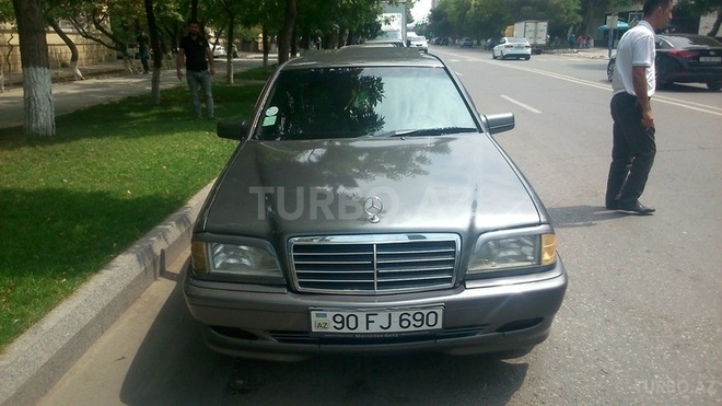 Mercedes C 180 1995, 350,000 km - 1.8 l - Sumqayıt
