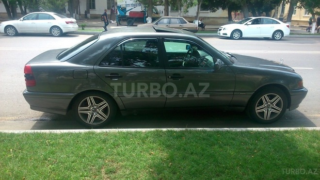 Mercedes C 180 1995, 350,000 km - 1.8 l - Sumqayıt