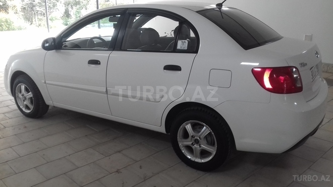 Kia Rio 2012, 75,000 km - 1.6 l - Göyçay