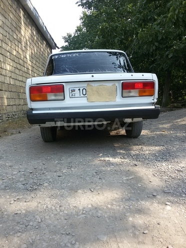 LADA (VAZ) 2107 1999, 40,000 km - 1.6 l - Quba