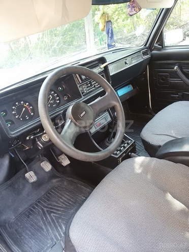 LADA (VAZ) 2107 1999, 40,000 km - 1.6 l - Quba