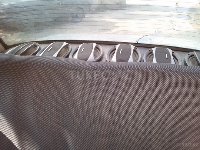 LADA (VAZ) 2107 1999, 40,000 km - 1.6 l - Quba