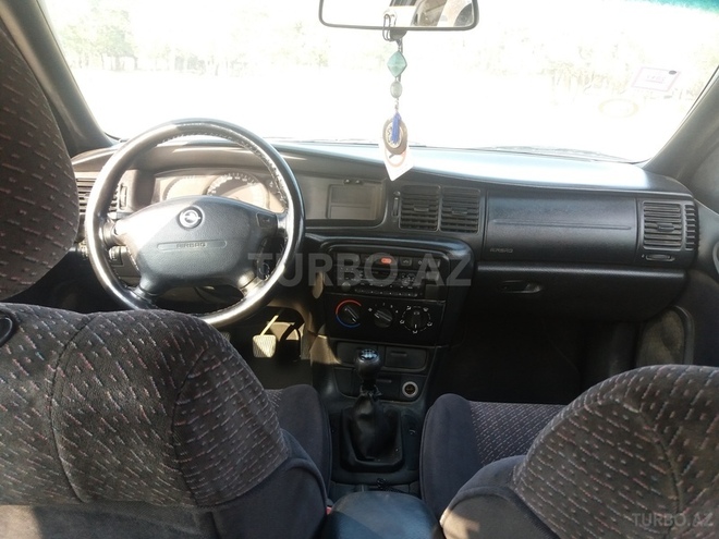 Opel Vectra 1997, 290,000 km - 1.8 l - Bakı