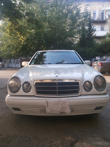 Mercedes E 240 1998, 345,000 km - 2.4 l - Bakı