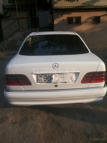 Mercedes E 240 1998, 345,000 km - 2.4 l - Bakı