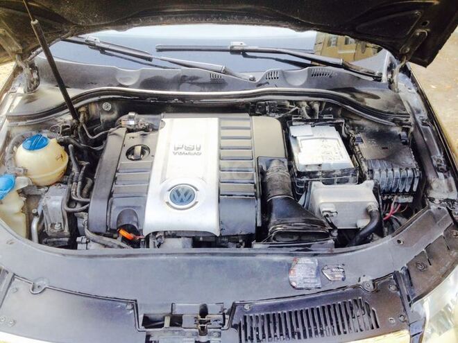 Volkswagen Passat 2005, 160,000 km - 2.0 l - Bakı