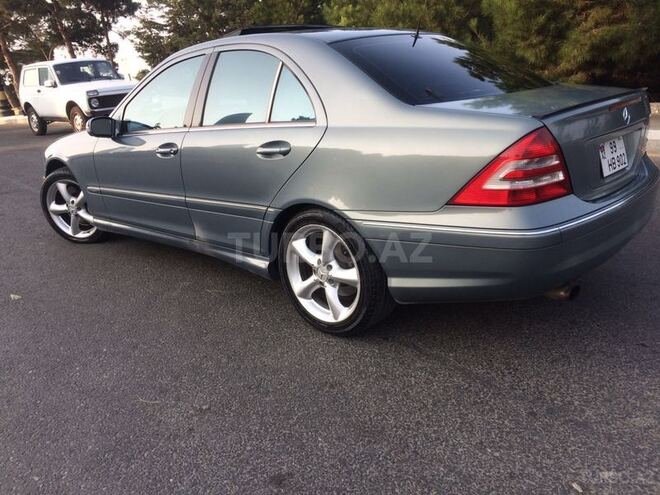 Mercedes C 230 2005, 229,500 km - 2.5 l - Bakı