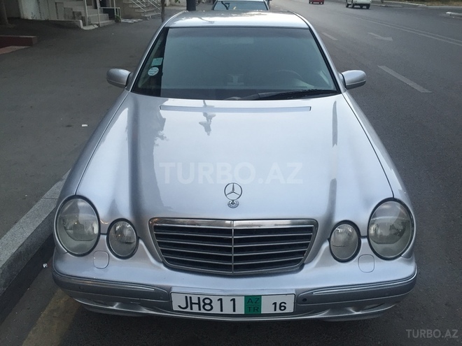 Mercedes E 200 2000, 134,000 km - 2.0 l - Bakı