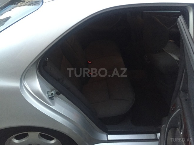 Mercedes E 200 2000, 134,000 km - 2.0 l - Bakı