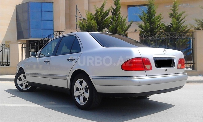 Mercedes E 280 1998, 195,900 km - 2.8 l - Bakı
