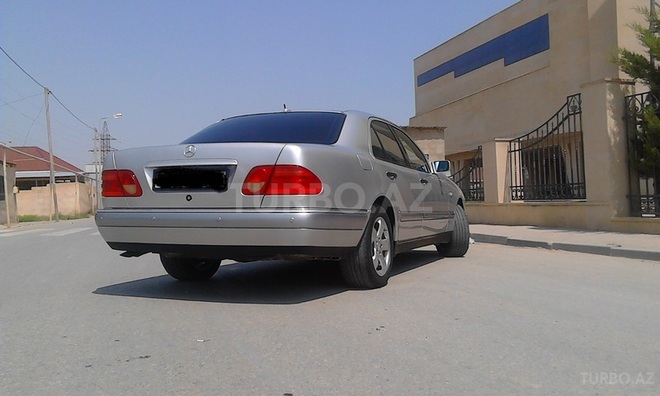 Mercedes E 280 1998, 195,900 km - 2.8 l - Bakı