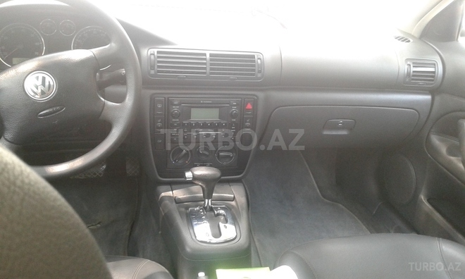 Volkswagen Passat 2004, 170,000 km - 1.8 l - Sumqayıt