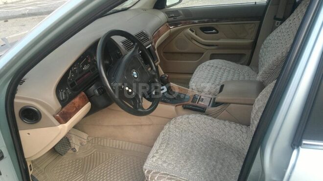 BMW 523 1996, 200,000 km - 2.5 l - Bakı