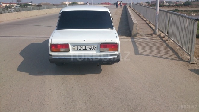 LADA (VAZ) 2107 2003, 5,000 km - 1.6 l - Salyan