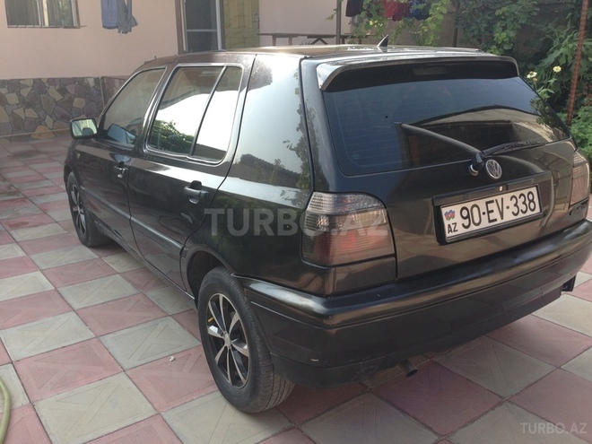 Volkswagen Golf 1997, 261,836 km - 1.8 l - Bakı