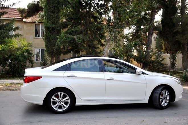 Hyundai Sonata 2010, 90,653 km - 2.4 l - Saatlı