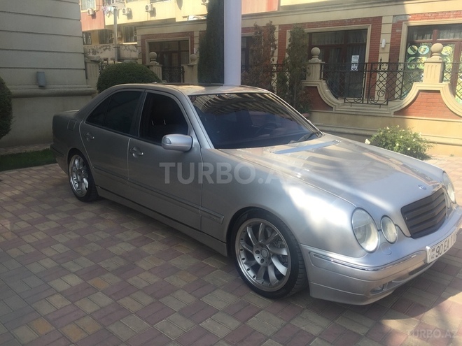 Mercedes E 430 2000, 203,000 km - 4.3 л - Bakı
