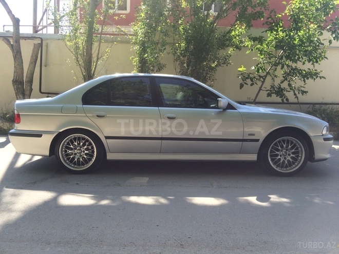 BMW 525 2000, 327,000 km - 2.5 л - Bakı