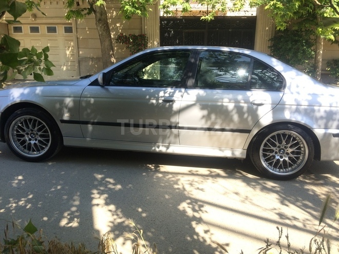 BMW 525 2000, 327,000 km - 2.5 л - Bakı