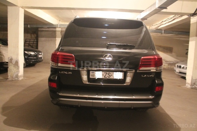 Lexus LX 570 2015, 28,000 km - 5.7 l - Bakı