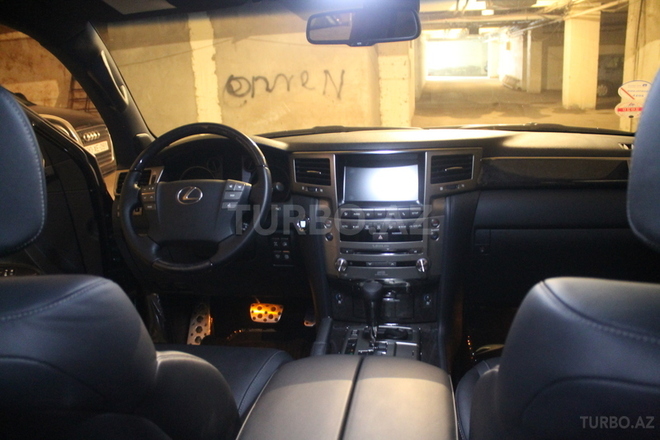 Lexus LX 570 2015, 28,000 km - 5.7 l - Bakı