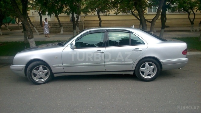 Mercedes E 290 1998, 312,000 km - 2.9 l - Sumqayıt