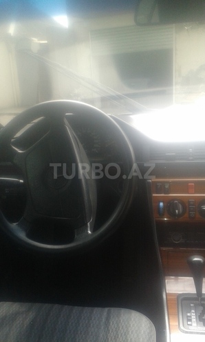 Mercedes E 220 1993, 458,000 km - 2.2 l - Bakı
