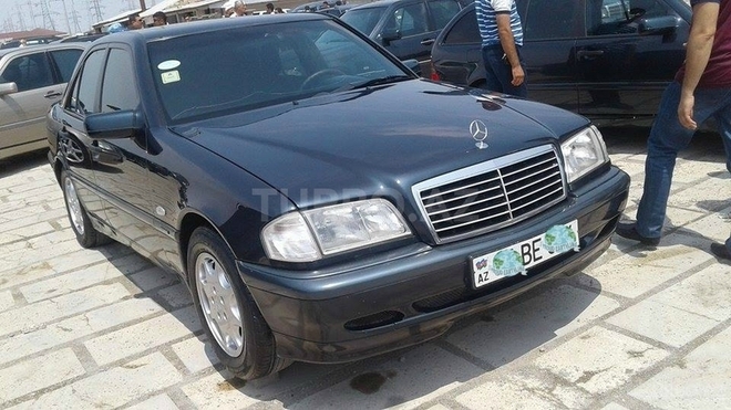 Mercedes C 180 1999, 200,000 km - 1.8 l - Bakı