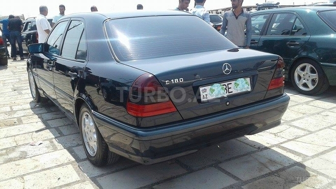 Mercedes C 180 1999, 200,000 km - 1.8 l - Bakı