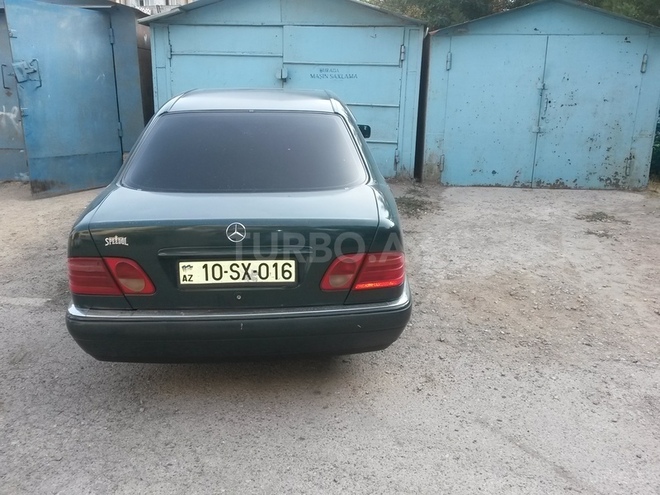 Mercedes E 230 1997, 275,000 km - 2.3 l - Sumqayıt