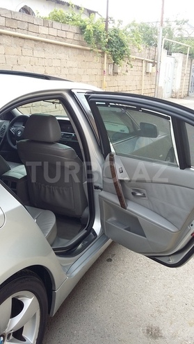 BMW 525 2006, 232,500 km - 2.5 l - Bakı