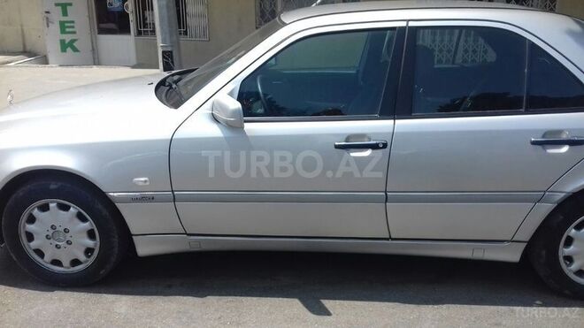 Mercedes C 240 1999, 240,000 km - 2.4 l - Bakı