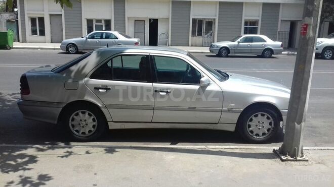 Mercedes C 240 1999, 240,000 km - 2.4 l - Bakı