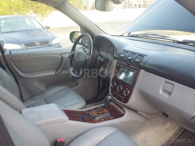 Mercedes ML 350 2004, 187,000 km - 3.5 л - Sumqayıt