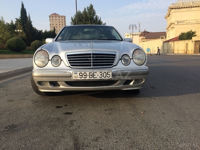 Mercedes E 200 1999, 251,000 km - 2.0 l - Bakı