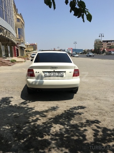 Audi A4 1998, 215,000 km - 1.8 l - Bakı