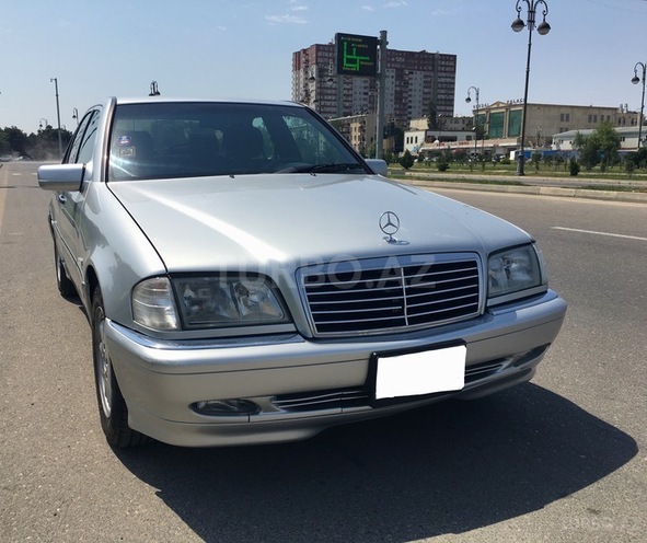 Mercedes C 230 1997, 179,000 km - 2.3 l - Bakı
