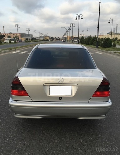 Mercedes C 230 1997, 179,000 km - 2.3 l - Bakı