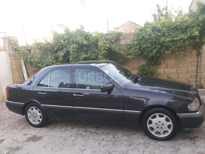 Mercedes C 280 1994, 270,000 km - 2.8 l - Bakı