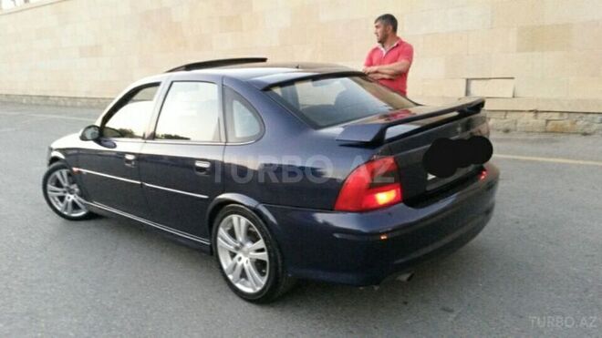 Opel Vectra 1999, 299,000 km - 1.6 l - Bakı