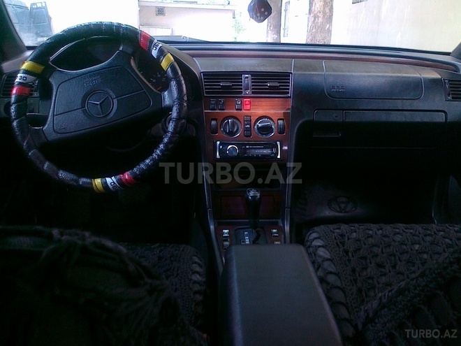 Mercedes C 180 1995, 300,000 km - 1.8 l - Mingəçevir