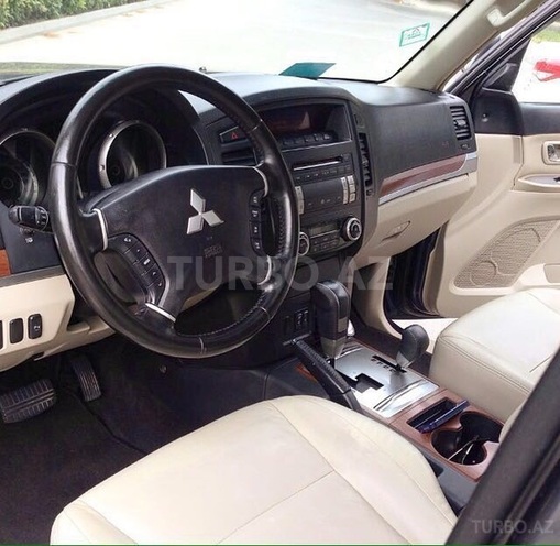 Mitsubishi Pajero 2008, 125,000 km - 3.0 л - Bakı