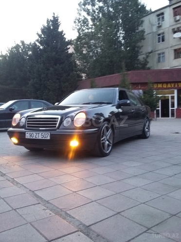 Mercedes E 230 1997, 240,000 km - 2.3 l - Sumqayıt