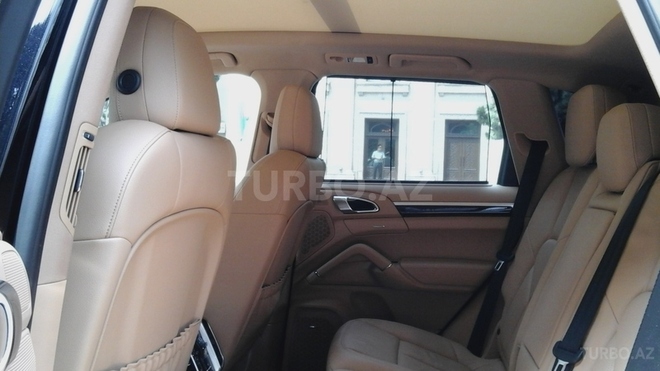 Porsche Cayenne 2013, 36,000 km - 4.8 l - Bakı