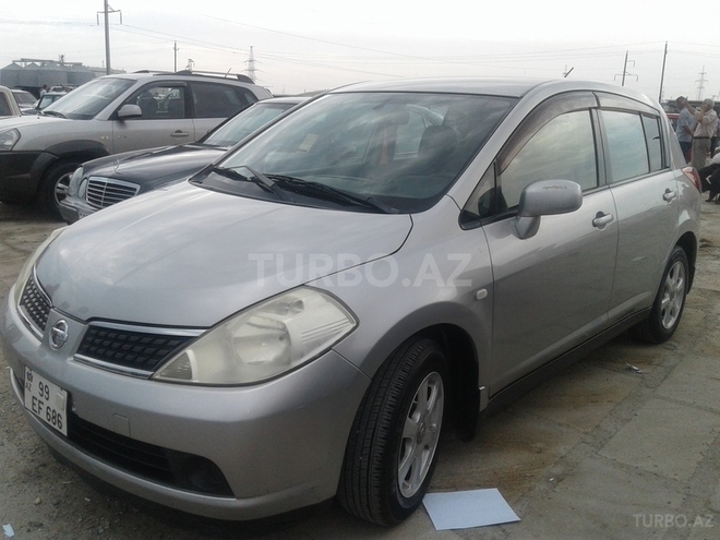 Nissan Tiida 2005, 120,000 km - 1.6 l - Bakı